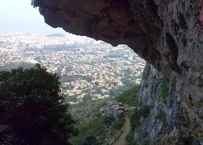 038 Magrana فيلة